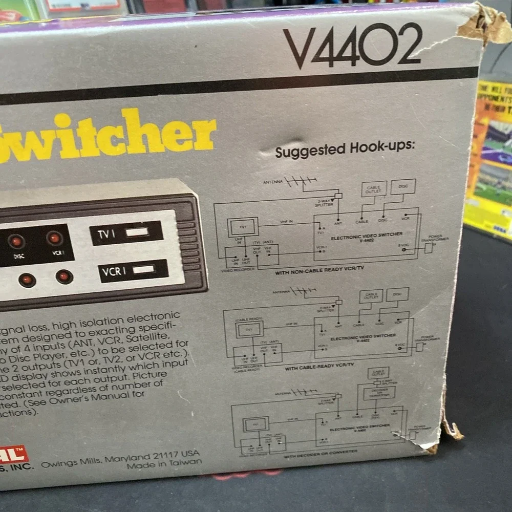 Vintage Universal VX Series Electronic Video Switcher V4402 With Manual Retro C1